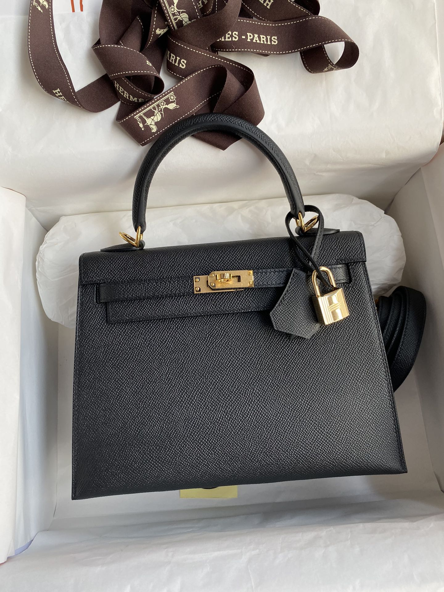 Hermes Kelly 25cm Handbag Shoulder Bag in Black Epsom Leather